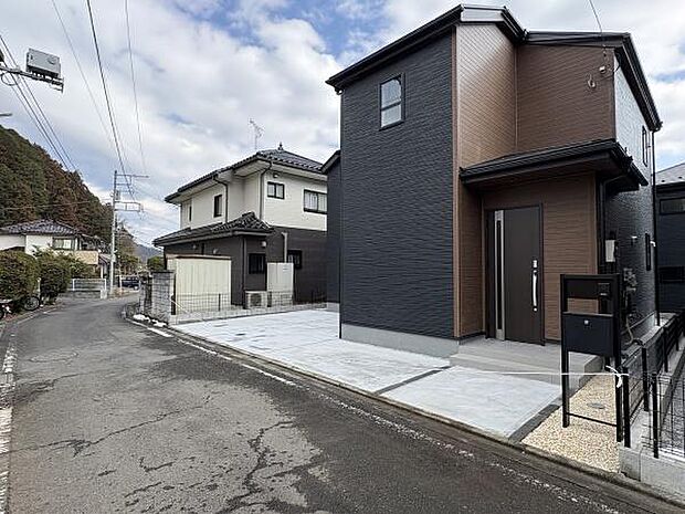 カースペース2台です。