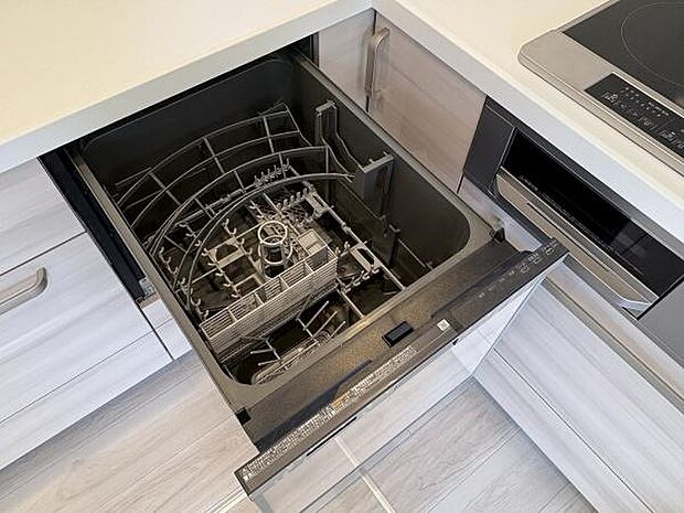 時短&節水に便利な食洗器つき。