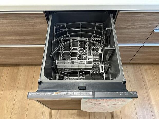 時短&節水に便利な食洗器付。