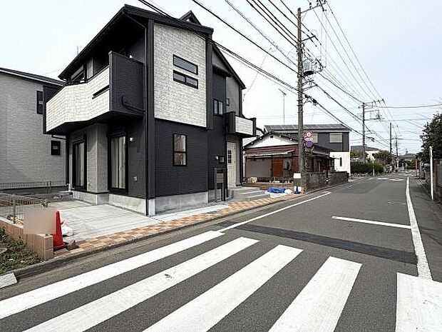車の出し入れしやすい前面道路