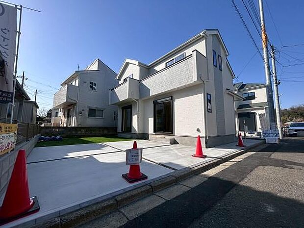 現地外観の様子。