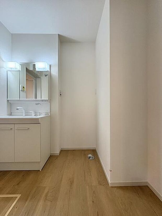 洗濯機スペースもしっかり確保されています。