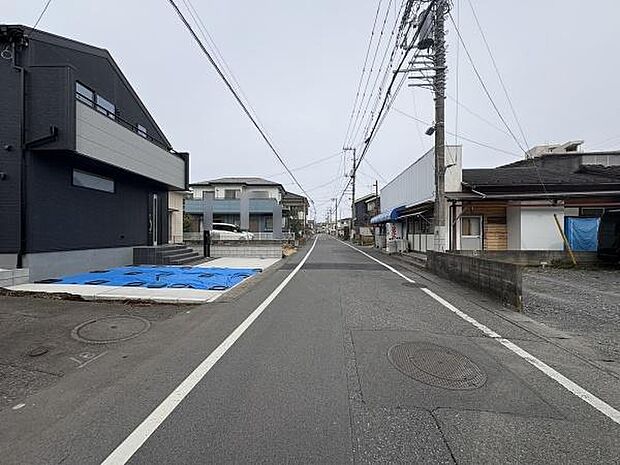 車の出し入れしやすい前面道路