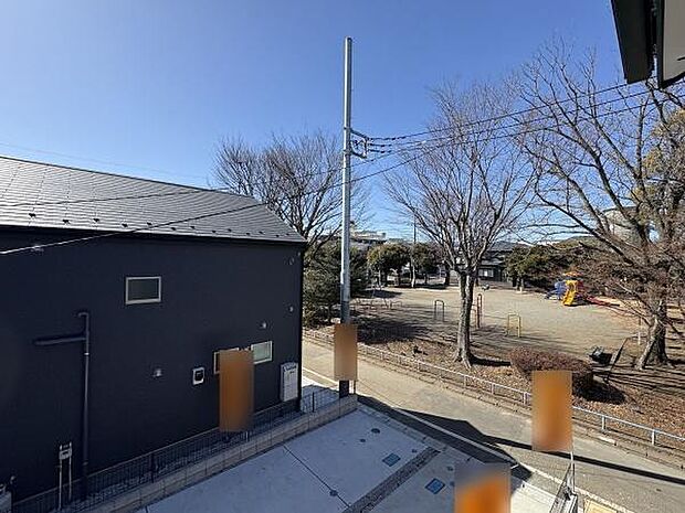 現地バルコニーからの眺望。