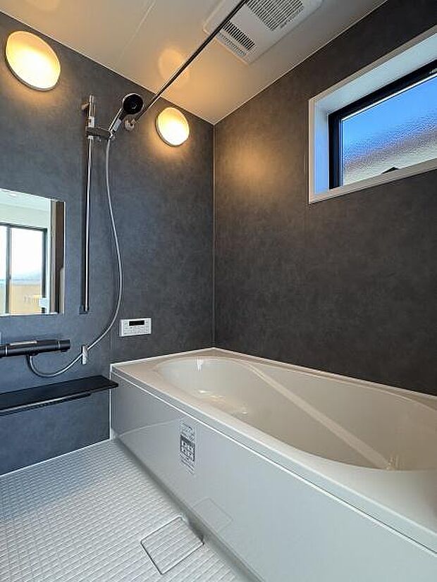 ランドリーパイプ付きなので、雨の日のお洗濯干し場として活躍します。