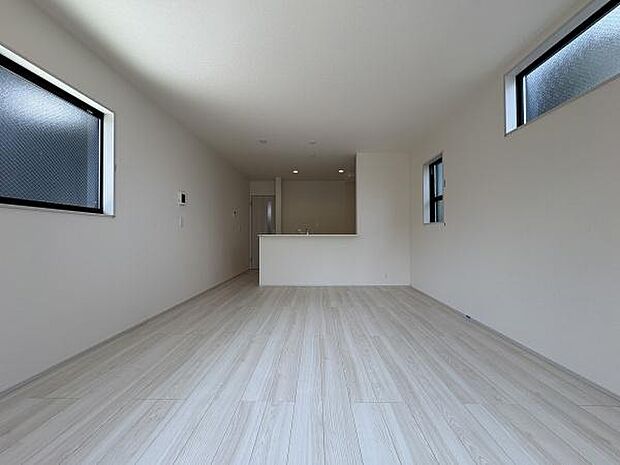 居心地のよいリビング。16.0帖です。
