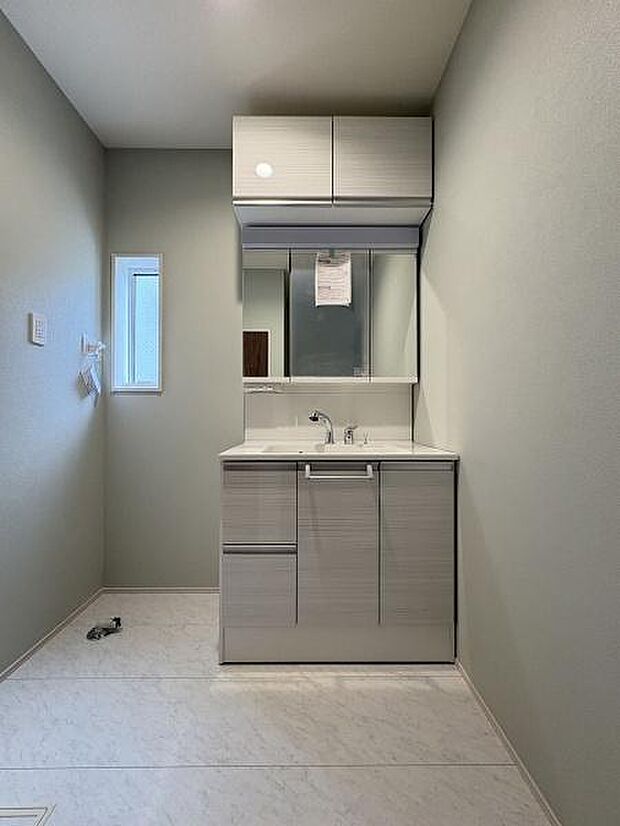 洗濯機スペースもしっかり確保されています。