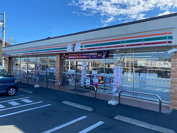 セブンイレブン瑞穂高根店まで987m