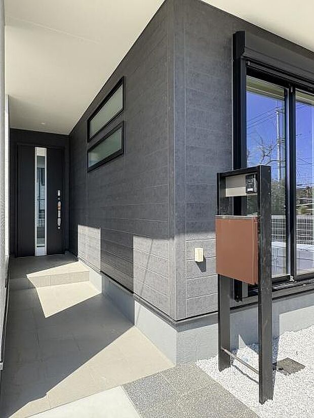 玄関外の様子です。