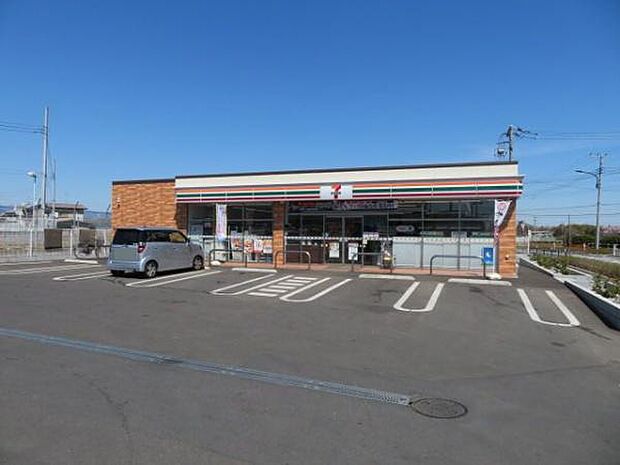 セブンイレブン瑞穂箱根ケ崎西平店まで975m