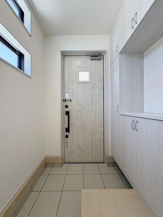 玄関内の様子です。
