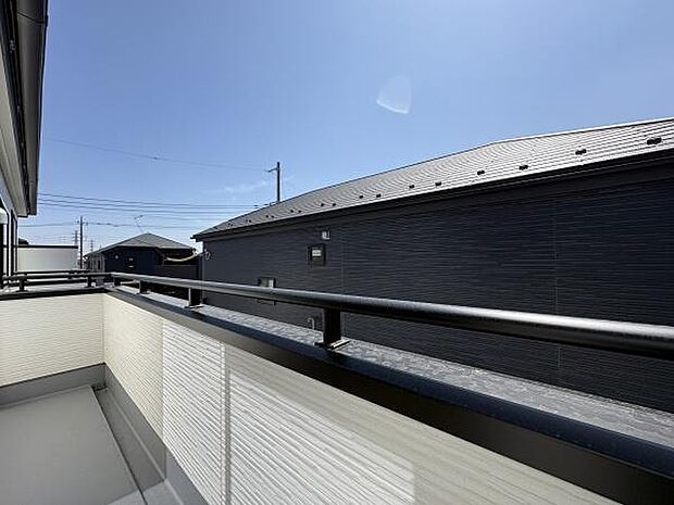 日当たり良好のバルコニー