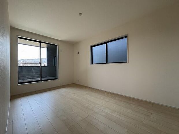 6帖洋室の様子です。