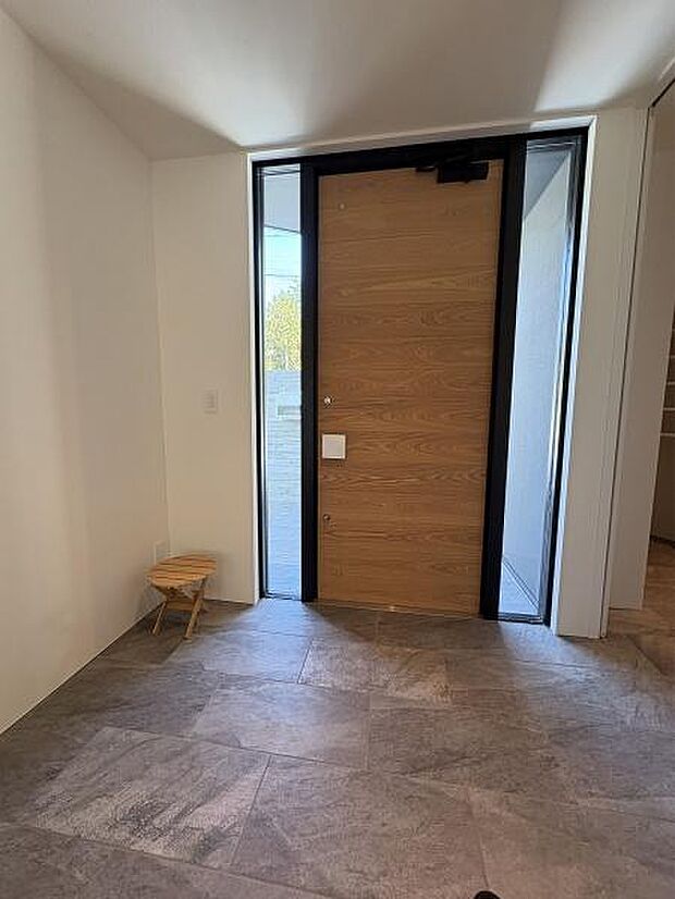 玄関内の様子です。