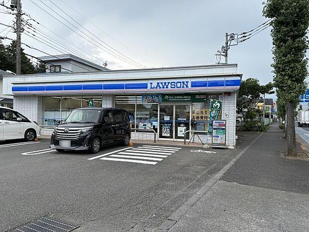 ローソン羽村小作台店まで600m