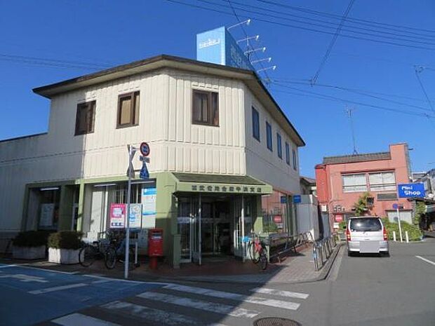 西武信用金庫牛浜支店まで780m、牛浜駅西口前にある信用金庫です。
