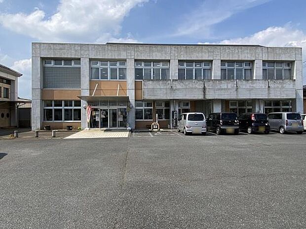 青梅市今井図書館まで757m