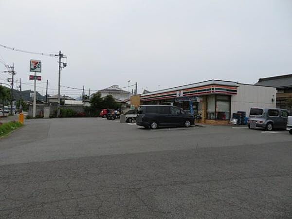 セブンイレブンあきる野増戸店まで950m