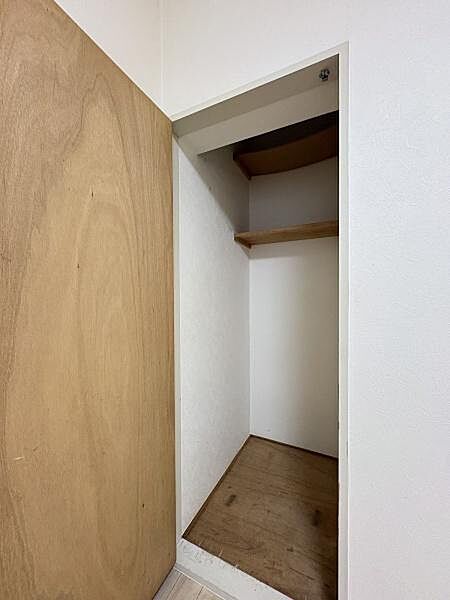 洋室の収納