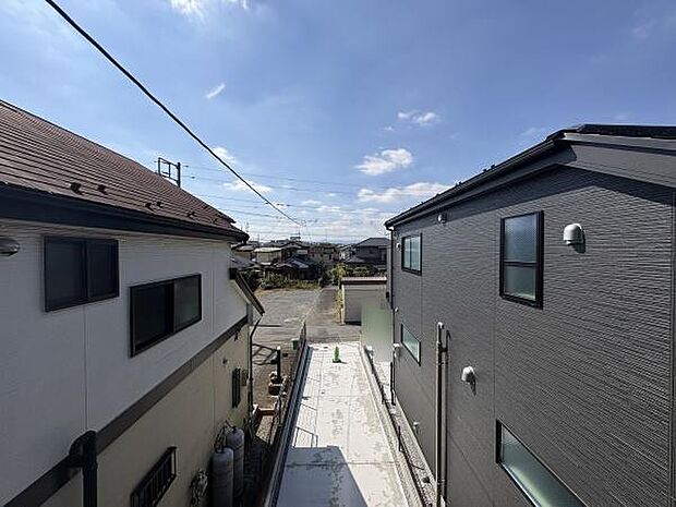 現地バルコニーからの眺望。