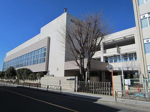 羽村市立羽村第二中学校まで1953m