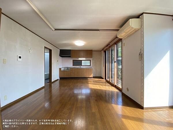リビング/ダイニングを拡大表示