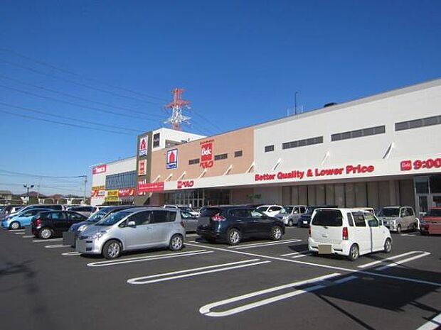 ヤマダデンキテックランド青梅店まで1847m、1階にスーパーのベルクがあるので、食品のお買い物と合わせて。