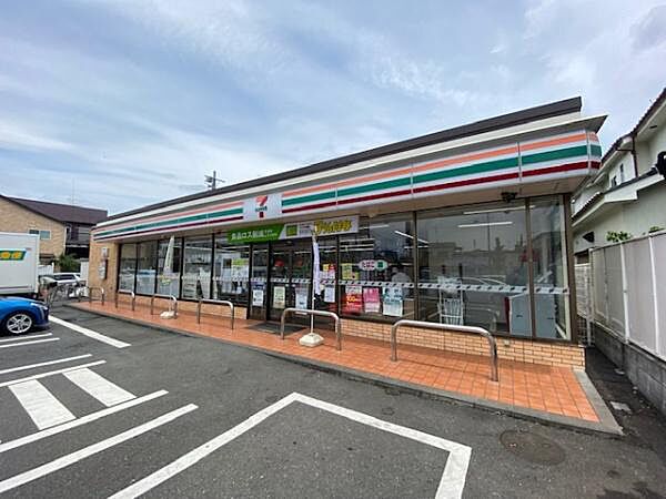 セブンイレブン福生志茂店まで218m