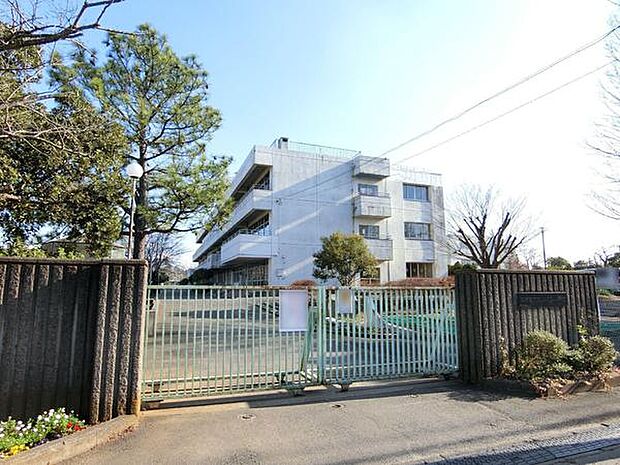 四街道市立みそら小学校まで1100m