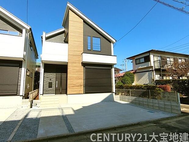 吹抜けのある明るいLDKは22.3帖