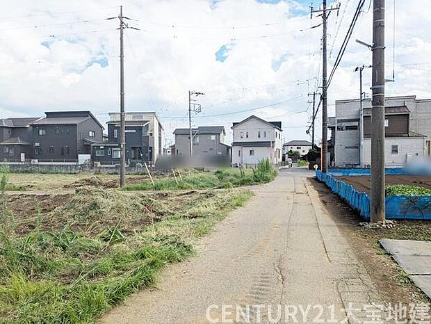 ■分譲地全体に接道している道路です