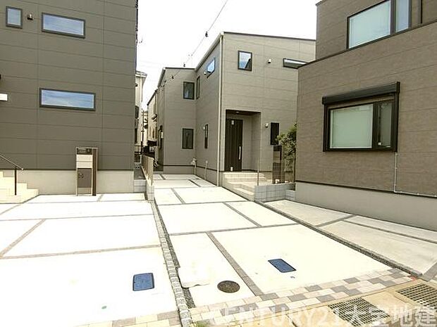 カースペース2台分です