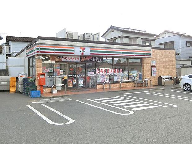 セブンイレブン四街道市文化センター入口店まで575m