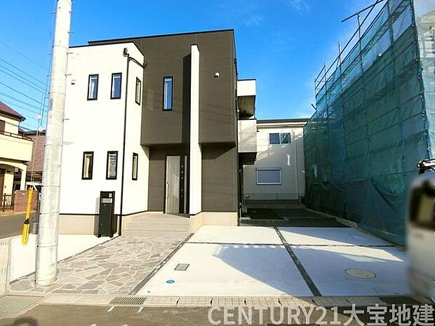 カースペース並列2台分です