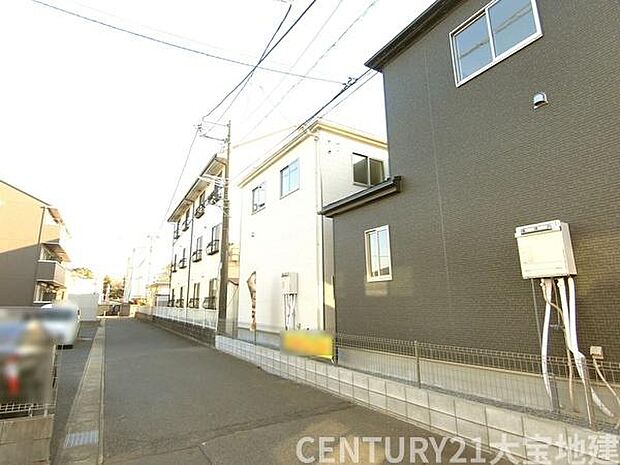 北側は通路になっています