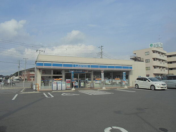 ローソン四街道吉岡店まで752m
