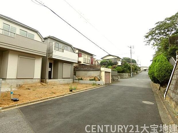 幅員約6.5m道路に接道しています