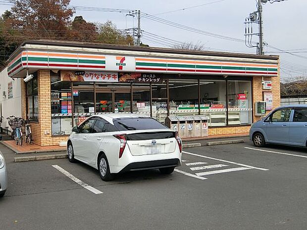 セブンイレブン千葉星久喜東店まで305m