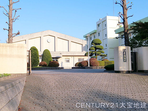 千葉市立土気南小学校まで700m