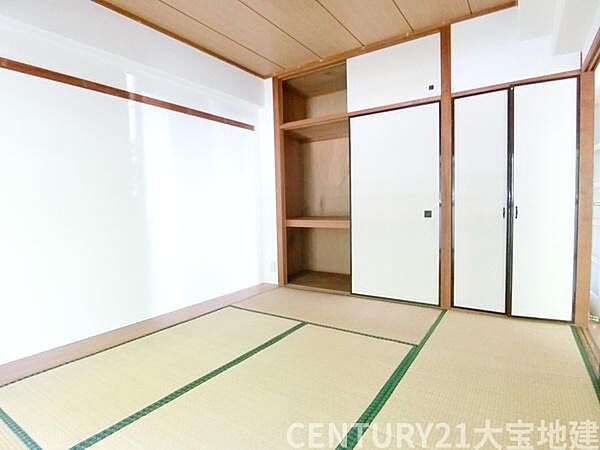 ■和室6帖の押入（天袋付き）