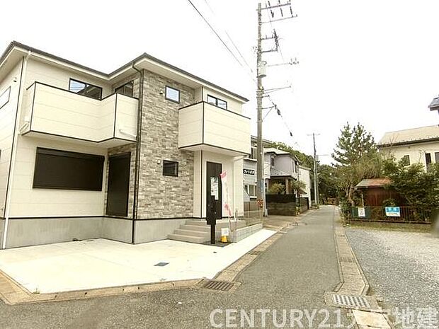 幅員約3.3m道路に接道しています