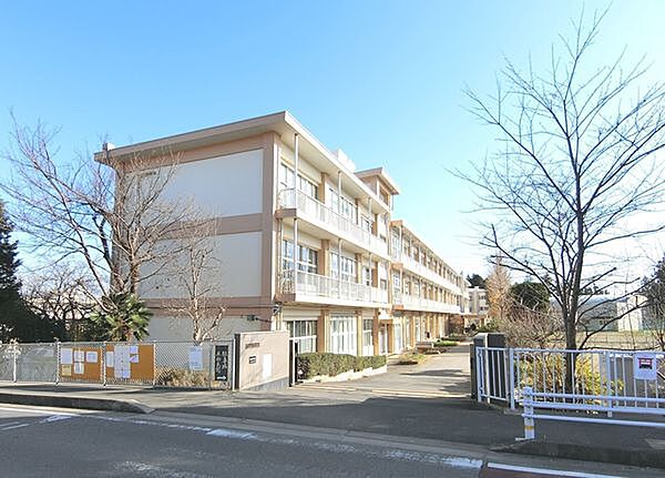 千葉市立川戸中学校まで400m