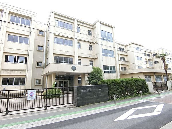 千葉市立轟町小学校まで550m
