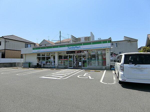 ファミリーマート四街道物井店まで600m