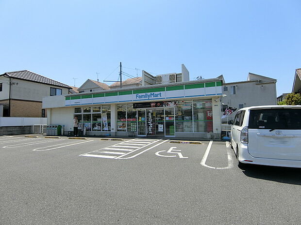 ファミリーマート四街道物井店まで600m