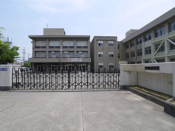 高砂市立松陽中学校まで2066m