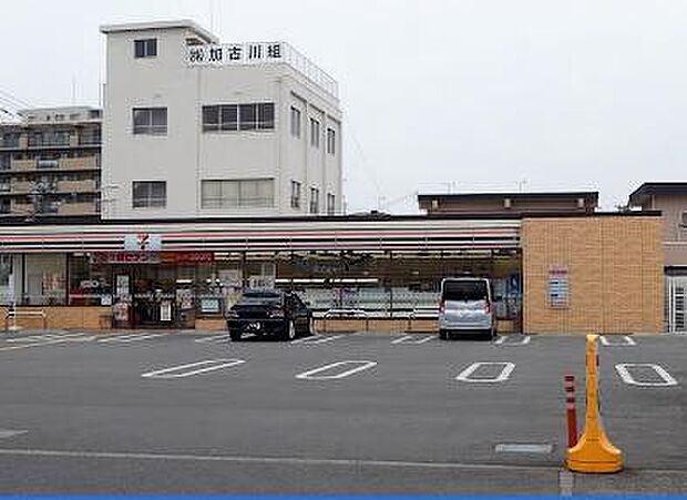 セブンイレブン加古川本町店まで1222m