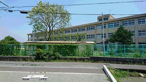 加古川市立加古川中学校まで1519m