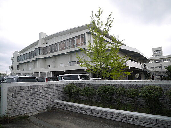 稲美町立稲美中学校まで2005m