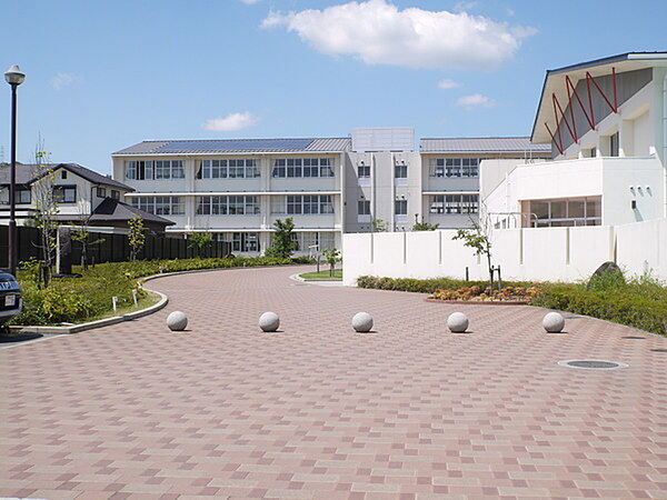 高砂市立阿弥陀小学校まで1906m